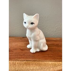 Vintage Enesco White Cat Figurine 1985 3” Light Blue Eyes